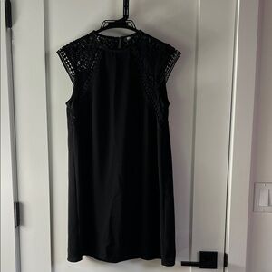 Zara Black Lace Shift Dress – XS
